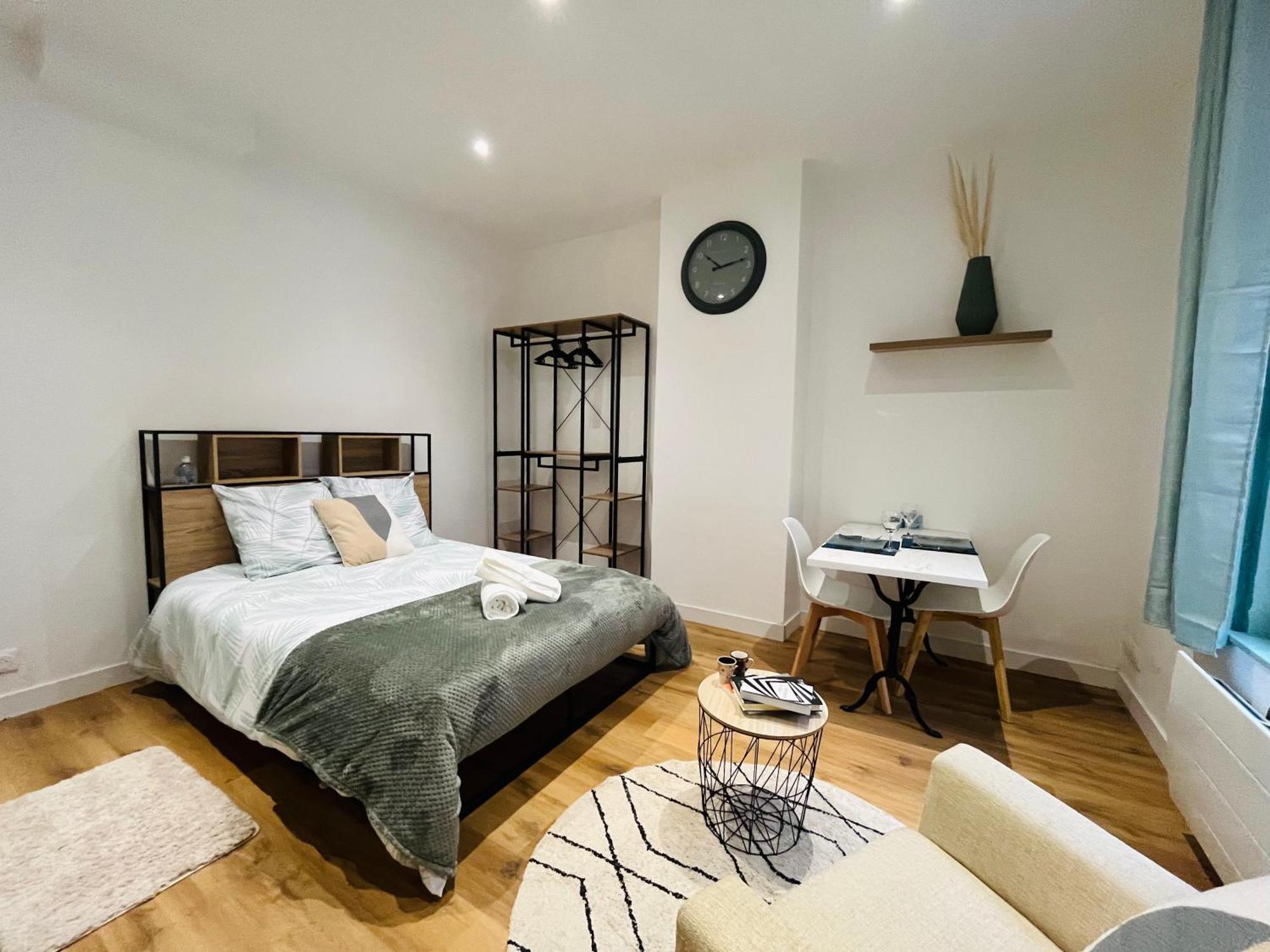Апартаменти La Ruche Arrageoise - Parking Gratuit - Cozy - Grand Lit - Long Sejour Арас Екстер'єр фото